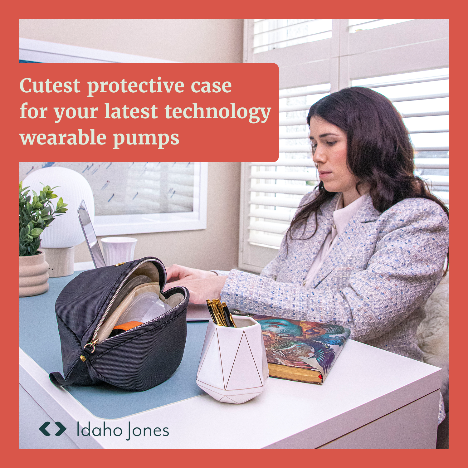 Rylett wearable pump bag case, stylish and protective for wearable pumps, perfect for modern technology.